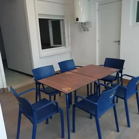 Casa De Tres Con Parking Bajo La Casa * Villajoyosa
