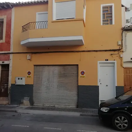Casa De Tres Con Parking Bajo La Casa Semesterbostad *