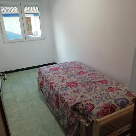 Semesterbostad Casa De Tres Con Parking Bajo La Casa Villajoyosa