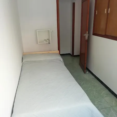 Casa De Tres Con Parking Bajo La Casa * Villajoyosa